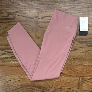 Nike Mauve Leggings